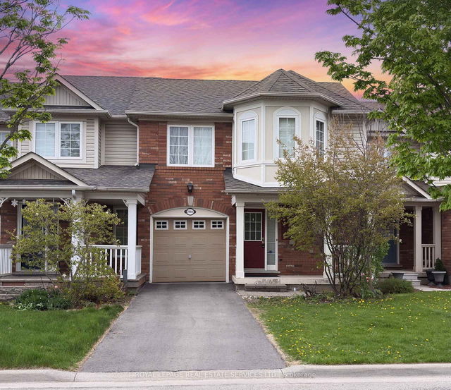 2444 Wooden Hill Circle
