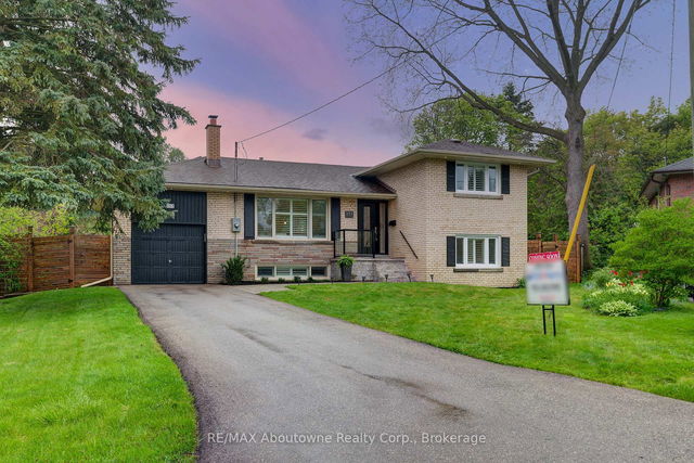 255 Wales Crescent