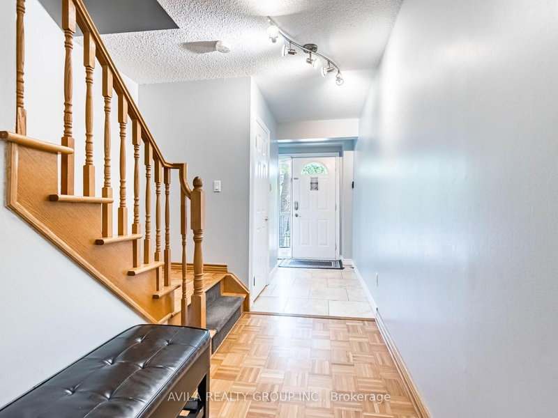 31 - 750 Burnhamthorpe Rd E, Mississauga, L4Y 2X3 | Image 2