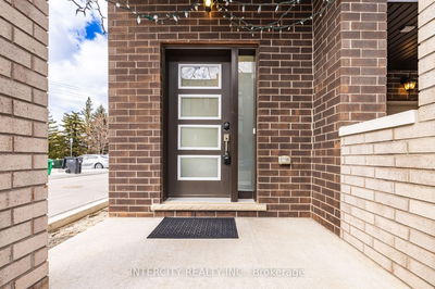 19 Queenpost Dr, Brampton - Credit Valley image-0-4
