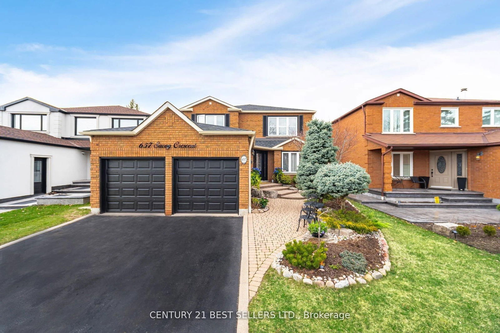 Detached House for sale at 657 Savoy Crescent, Mississauga, Hurontario, L5R 3B4 - MLS: W12150505