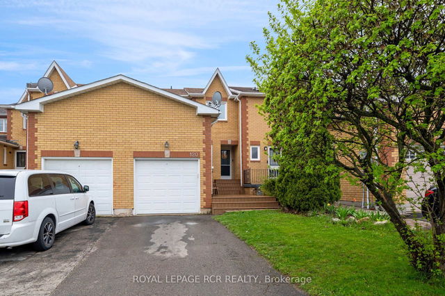 120 Howard Crescent