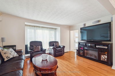 38 Riverview Hts, Toronto - Humber Heights image-0-4