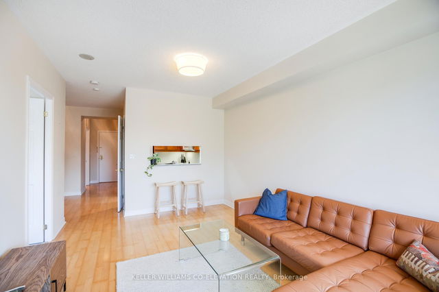 308 - 3085 Bloor Street