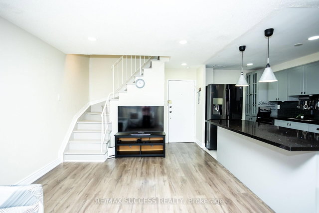 207 - 2095 Roche Court, Mississauga | Sold, W12150749 | Condos.ca