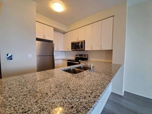 1618 - 349 Rathburn Road