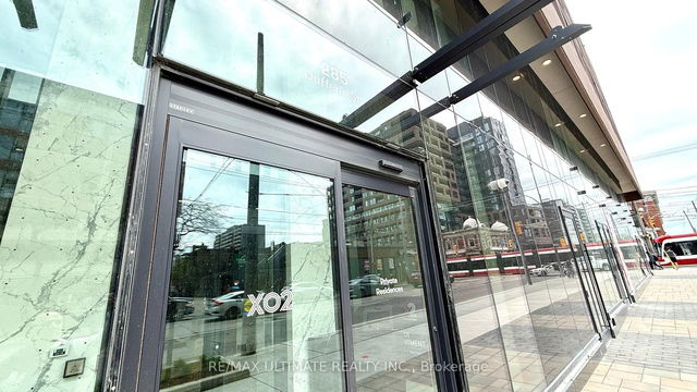 716 - 285 Dufferin Street