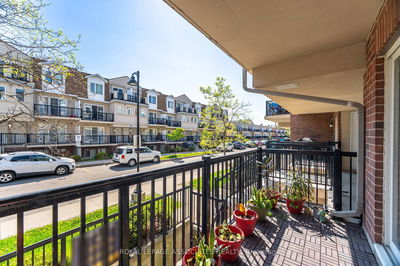 Unit 2042 — 3043 Finch Ave, Toronto - Humbermede image-0-4