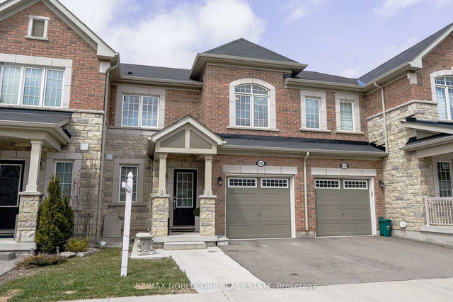 1152 Duignan Crescent
