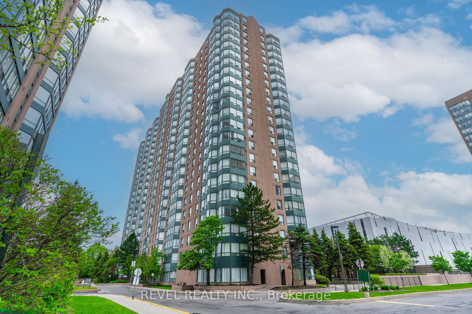 Condo for sale at 713-135 Hillcrest Avenue, Mississauga, Cooksville, L5B 4B1 - MLS: W12151301