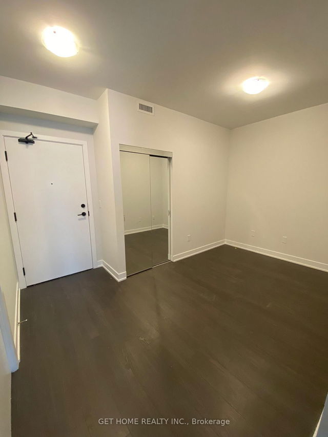 2905 - 430 Square One Drive