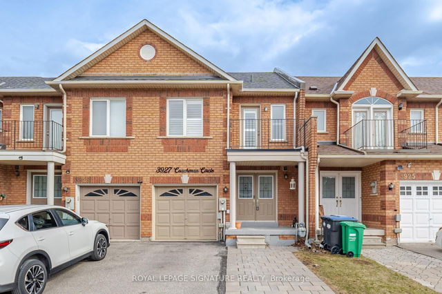3927 Coachman Circle