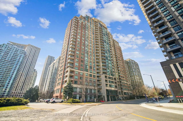1712 - 156 Enfield Place
