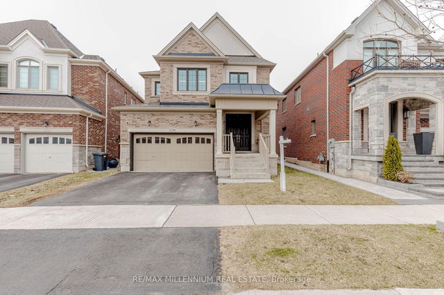 1238 Bowell Crescent