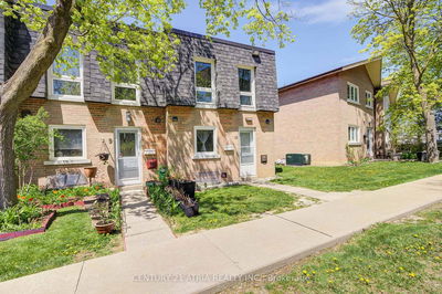 Unit 10 — 20 Grandravine Dr, Toronto - York University Heights image-0-1