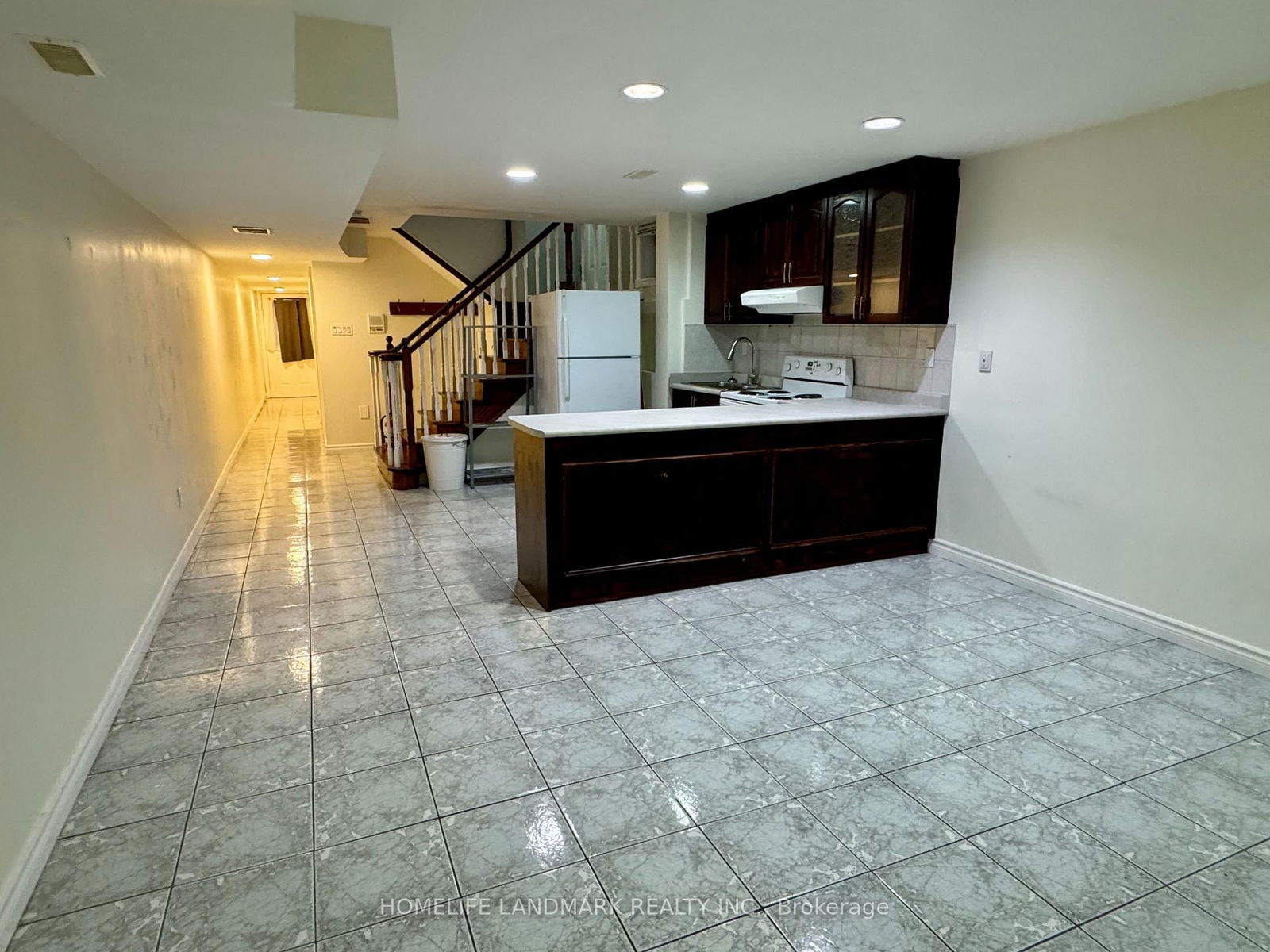 Detached House for lease at Lower-14 Garnet Avenue, Toronto, Dovercourt-Wallace Emerson-Junction, M6G 1V5 - MLS: W12152348