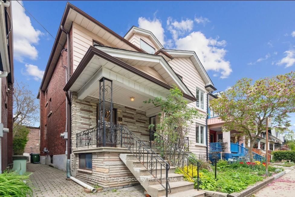 Semi-Detached House for sale at 38 Fernbank Avenue, Toronto, Dovercourt-Wallace Emerson-Junction, M6H 1W2 - MLS: W12152349