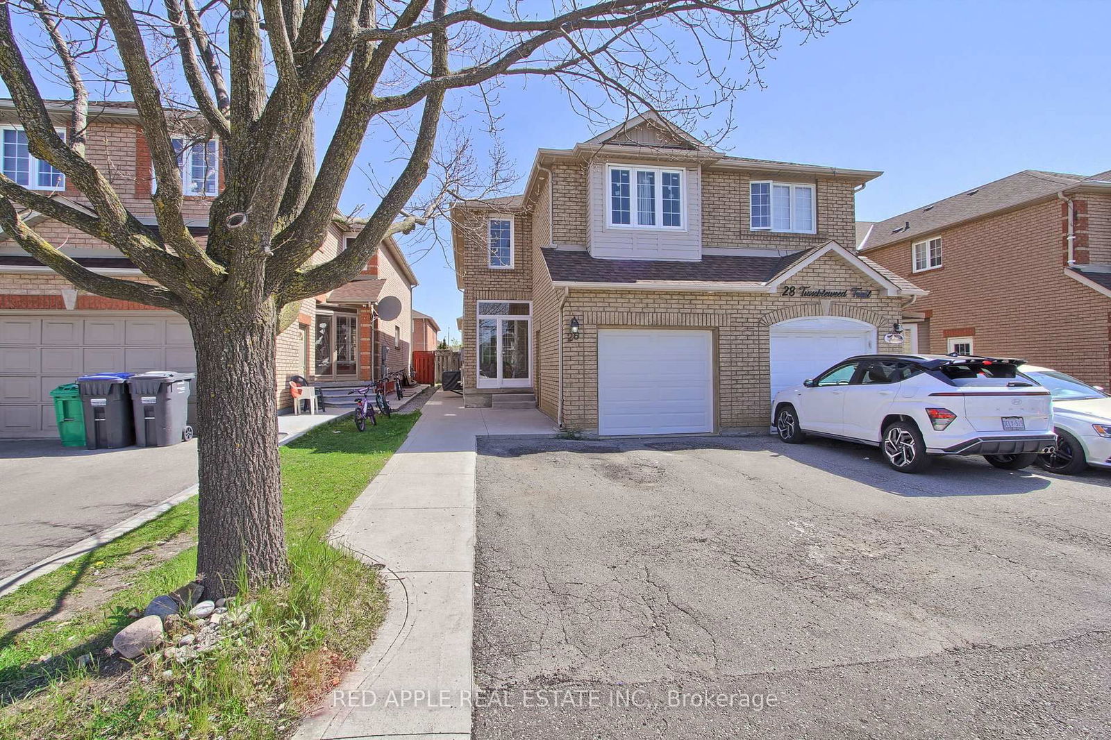 Semi-Detached House for sale at 26 Tumbleweed Trail, Brampton, Fletcher's Creek South, L6Y 5A1 - MLS: W12152387