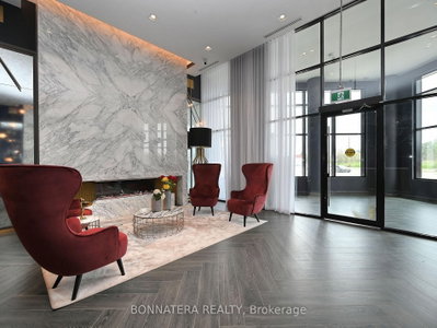 Unit 319 — 405 Dundas Street W — photo 4