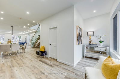 20 Rochdale Ave, Toronto - Caledonia-Fairbank image-0-3