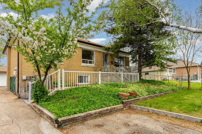 62 Nash Dr, Toronto - Downsview-Roding-CFB image-0-1