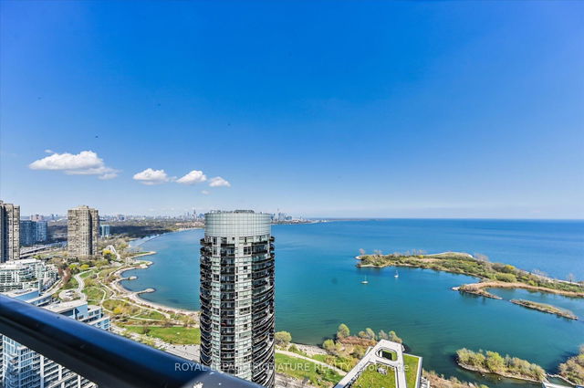3505 - 38 Annie Craig Drive