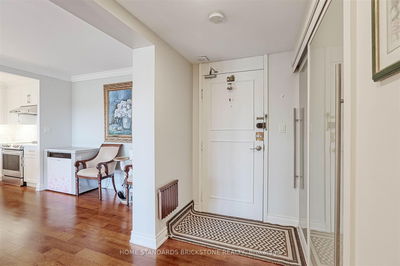 Unit 601 — 240 Scarlett Rd, Toronto - Rockcliffe-Smythe image-0-4