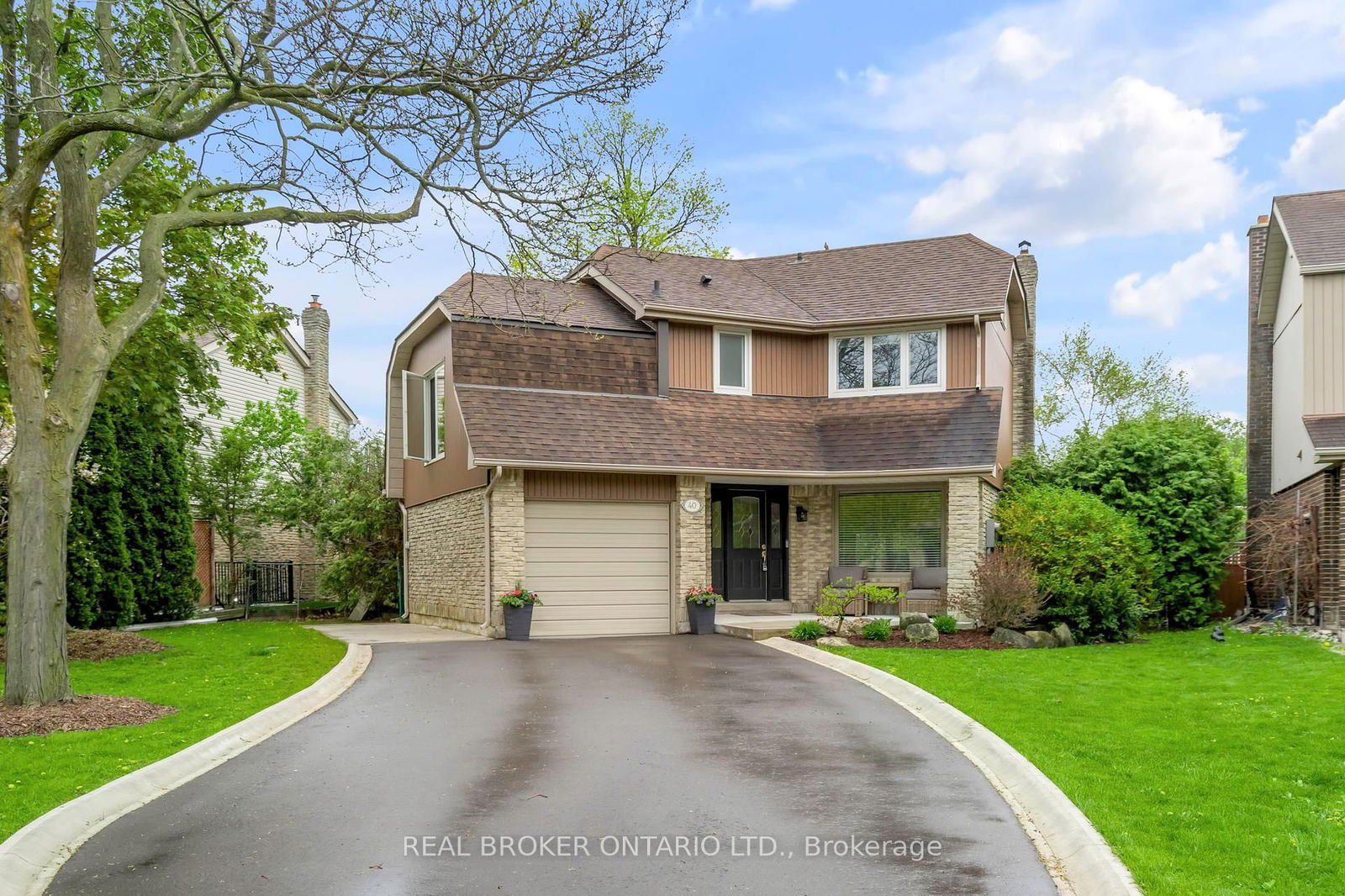 Detached House for sale at 40 Montcalm Place, Brampton, Central Park, L6S 2X6 - MLS: W12152853