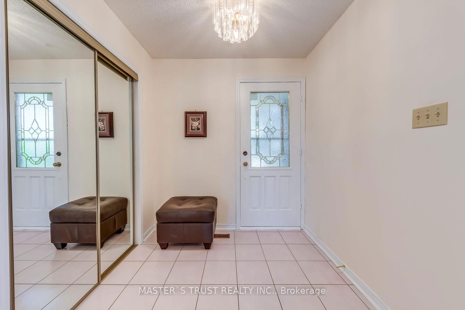 Detached House for sale at 4370 Goldenrod Crescent, Mississauga, East Credit, L5V 1E3 - MLS: W12152864