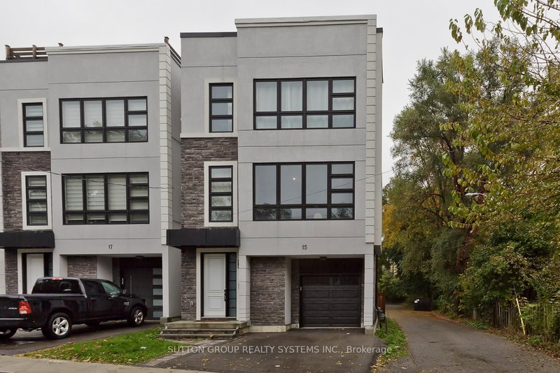 15 Old Oak Dr, Toronto, M9A 1A3 | Image 2