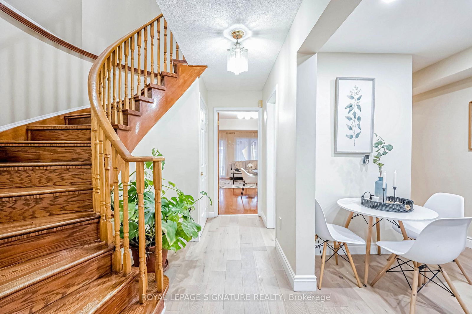 Townhouse for sale at 554 Galaxy Court, Mississauga, Hurontario, L5R 2P8 - MLS: W12152929