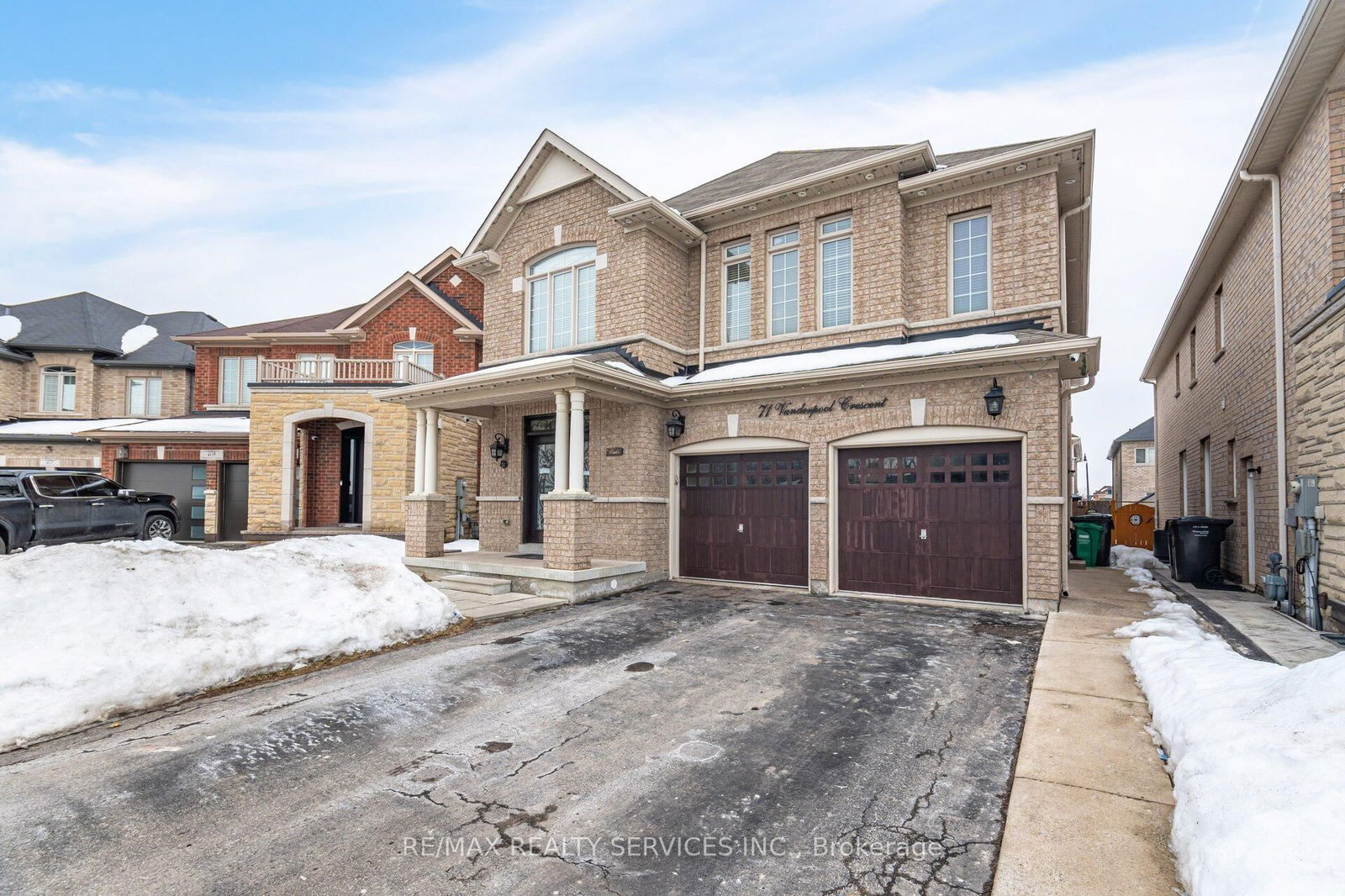 Detached House for sale at 71 Vanderpool Crescent, Brampton, Bram East, L6P 3W2 - MLS: W12153086