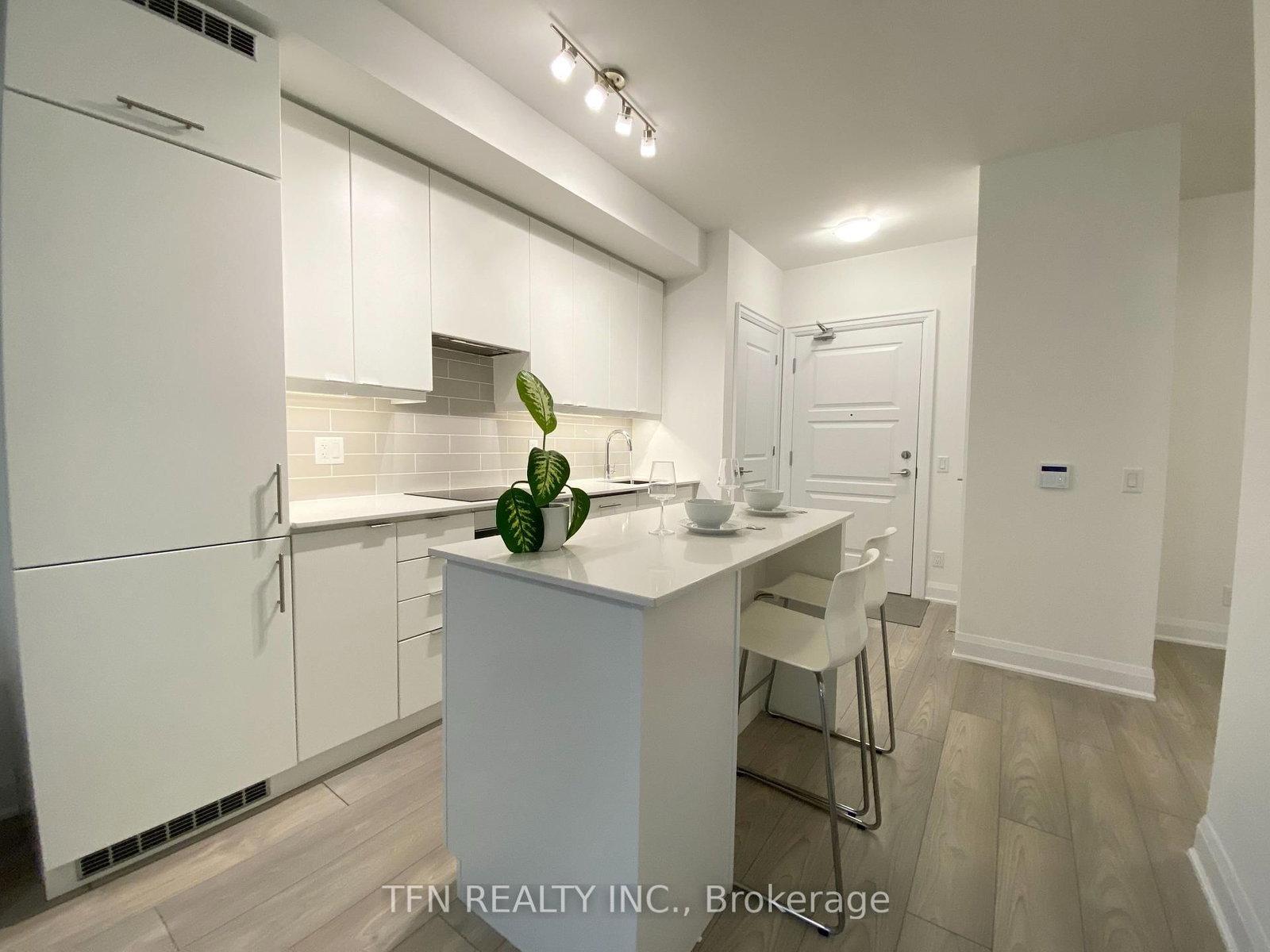 36 Elm Drive W, Unit 2403 - Photo 14