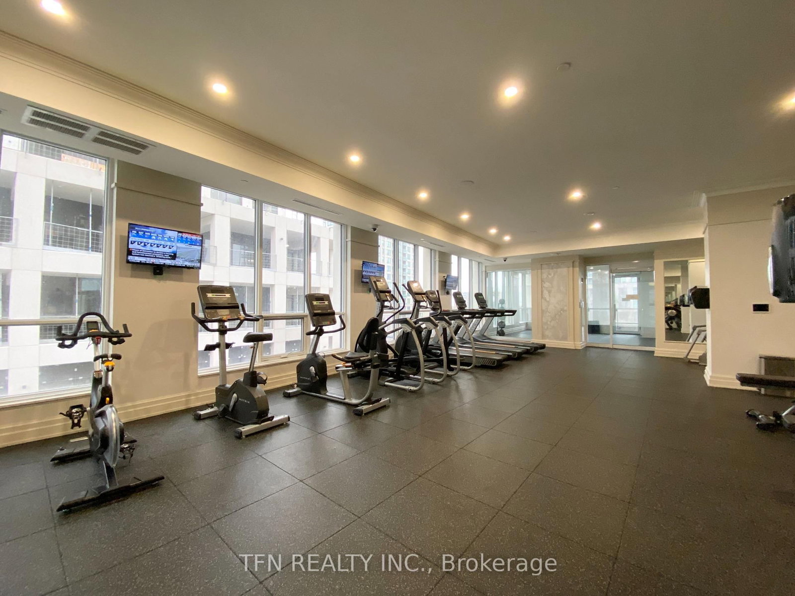 36 Elm Drive W, Unit 2403 - Photo 32