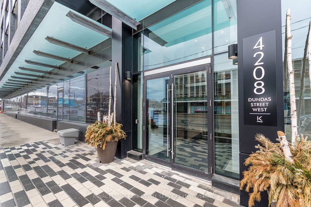 505 - 4208 Dundas Street