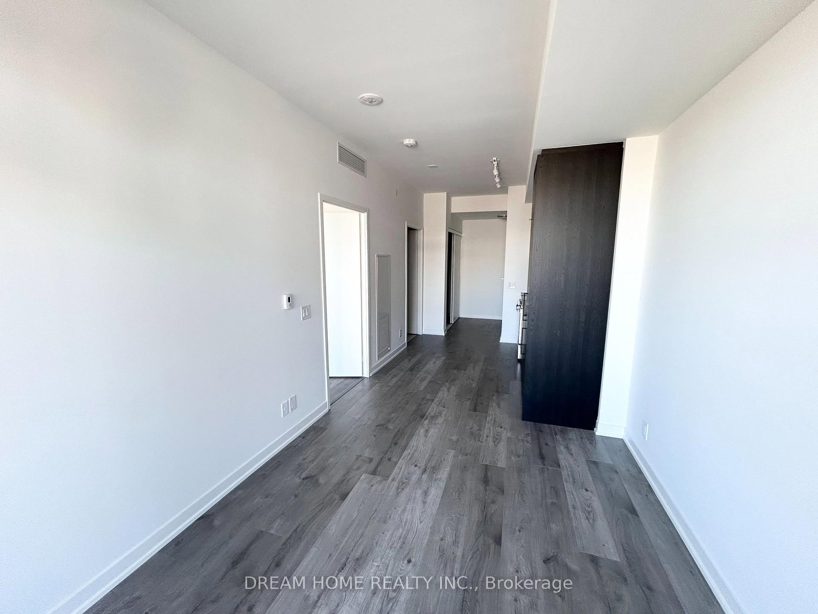 285 Dufferin Street, Unit 810 - Photo 10