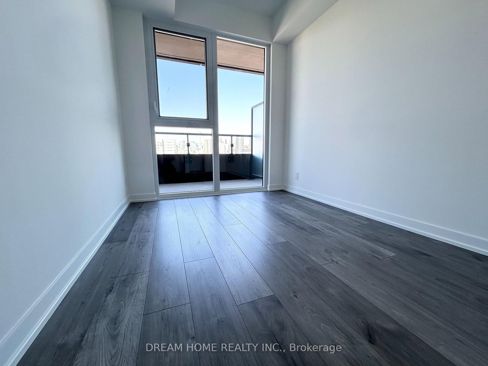 285 Dufferin Street, Unit 810 - Photo 5