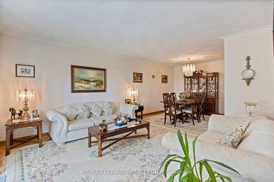 19 Debby Crt, Toronto - Humberlea-Pelmo Park W4 image-0-4