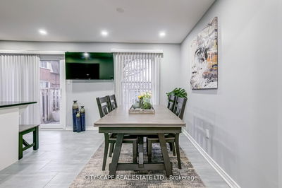 Unit 17 — 30 Heslop Rd, Milton - Old Milton image-0-4