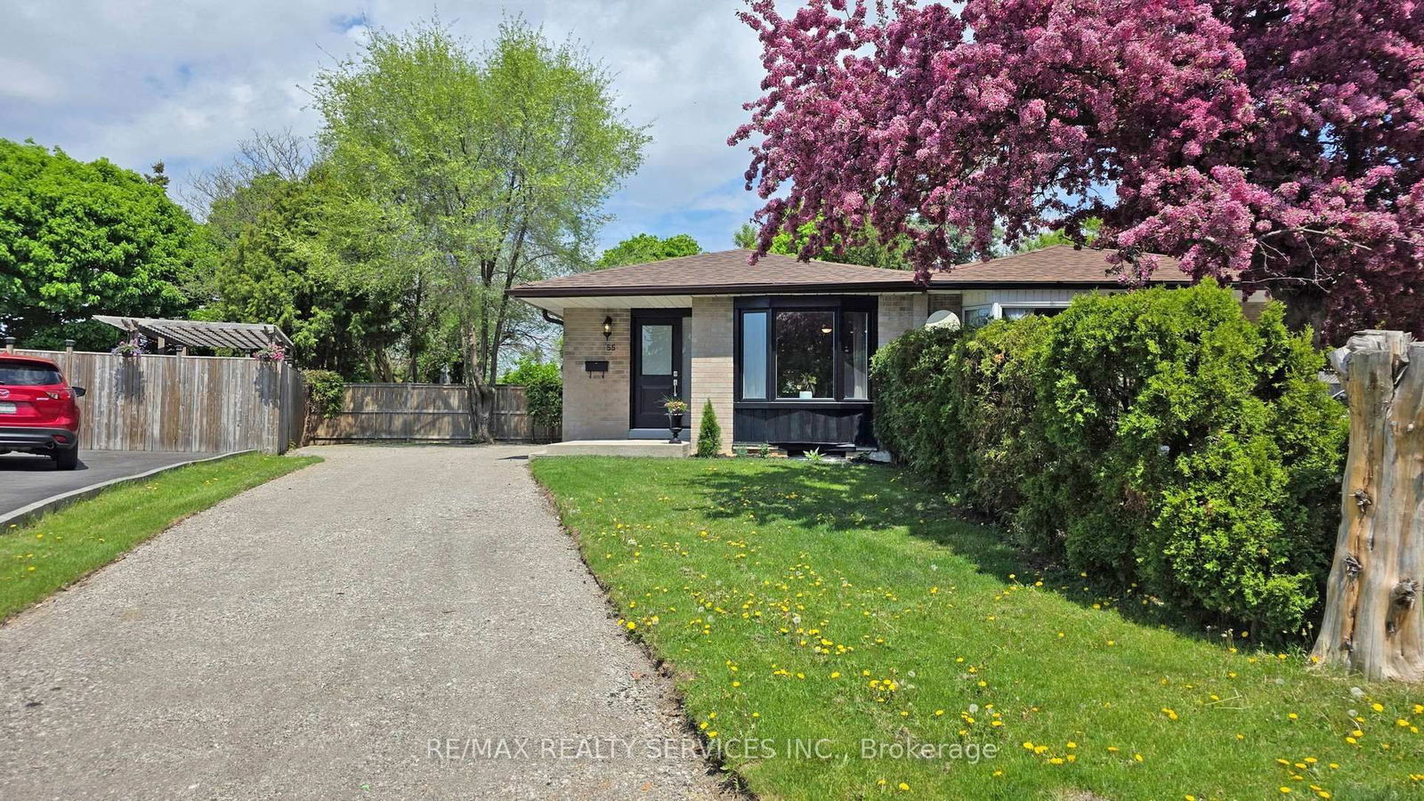 Semi-Detached House for sale at 55 Greenwood Crescent, Brampton, Northgate, L6S 1T2 - MLS: W12153604
