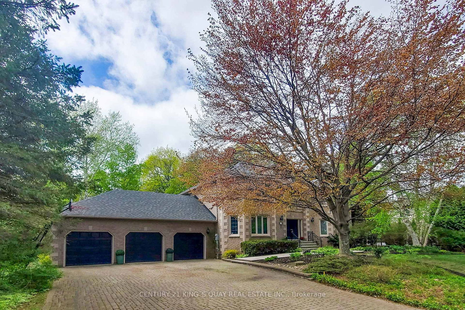 Detached House for sale at 110 Crawford Crescent, Milton, Campbellville, L0P 1B0 - MLS: W12153684