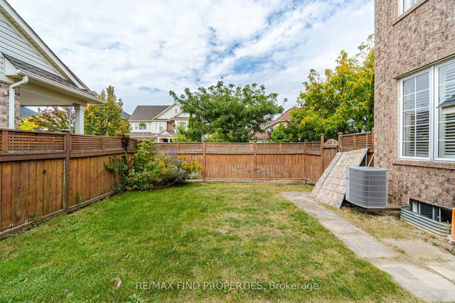 UPPER - 688 Trudeau Drive