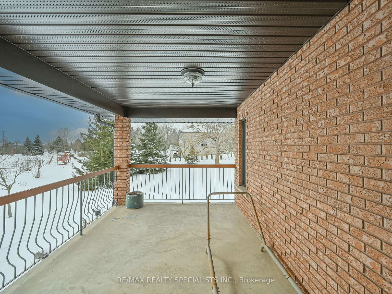Detached House for sale at 6 Leone Lane, Brampton, Ontario, L6P 0K9 - Toronto Gore Rural Estate - MLS: W12153984