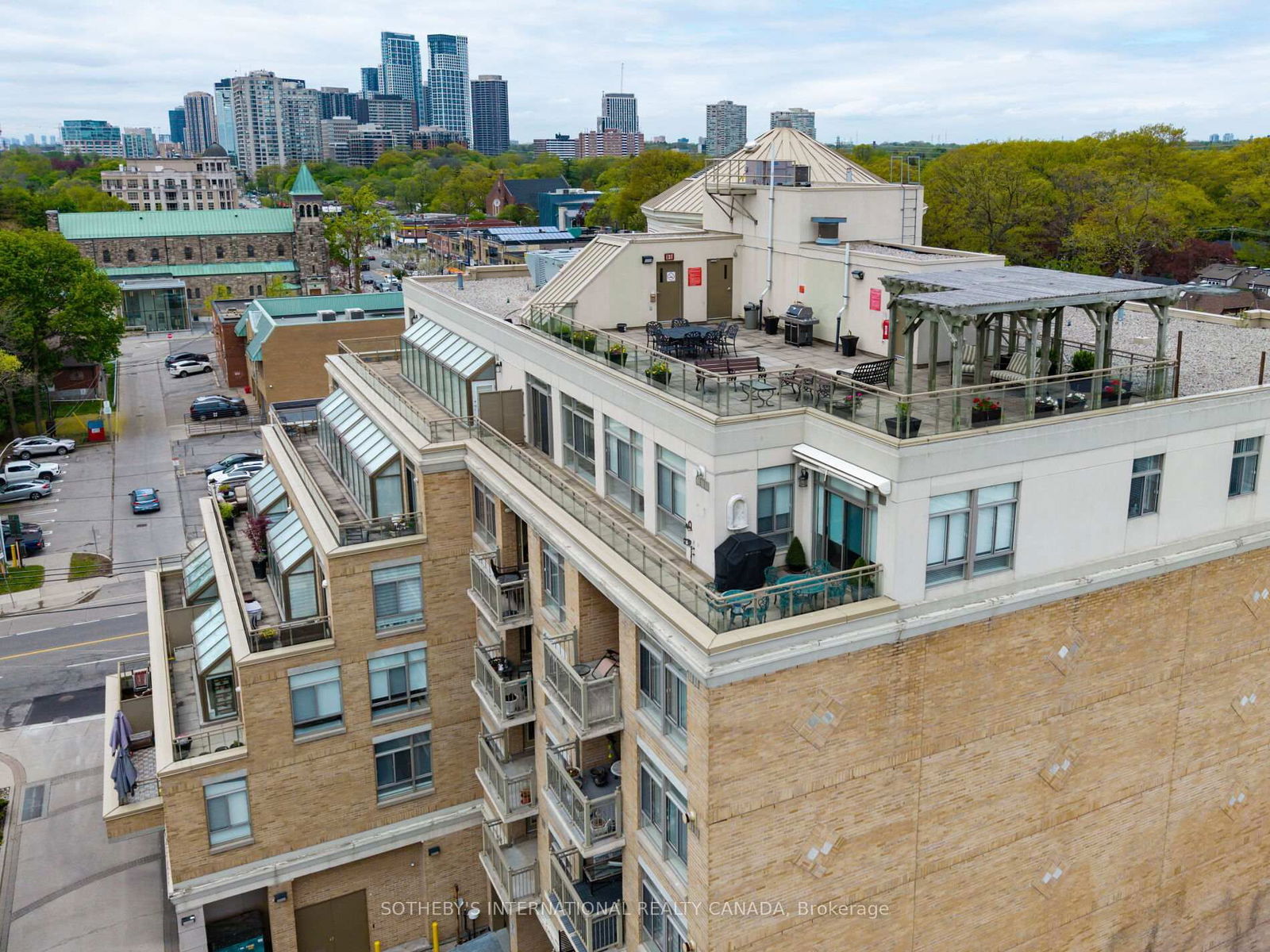 Condo for sale at 601-935 Royal York Road, Toronto, Stonegate-Queensway, M8Y 4H1 - MLS: W12154096
