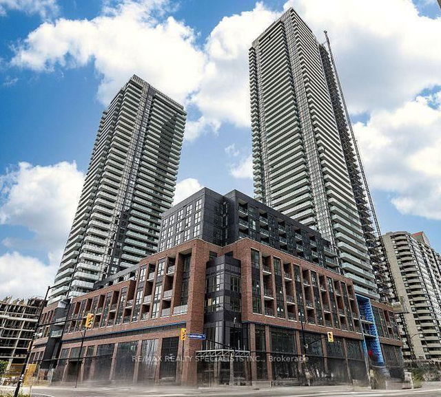 3710 - 430 Square One Drive