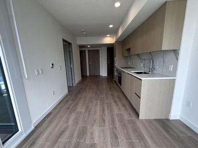 Unit 2002 — 1 Concord Cityplace Way, Toronto - High Park-Swansea image-0-3