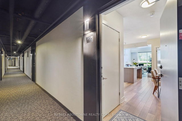 C204 - 5260 Dundas Street