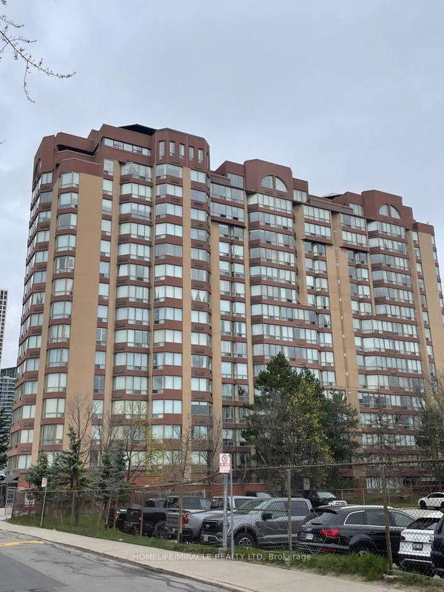 303 - 25 Fairview Road