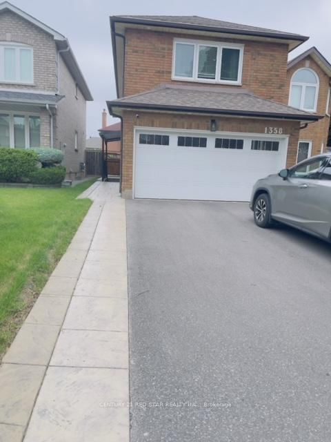 Detached House for lease at Basement-1358 Beauty Bush Court, Mississauga, East Credit, L5V 1K4 - MLS: W12154814