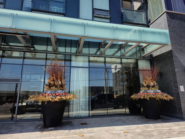 204 - 2450 Old Bronte Road